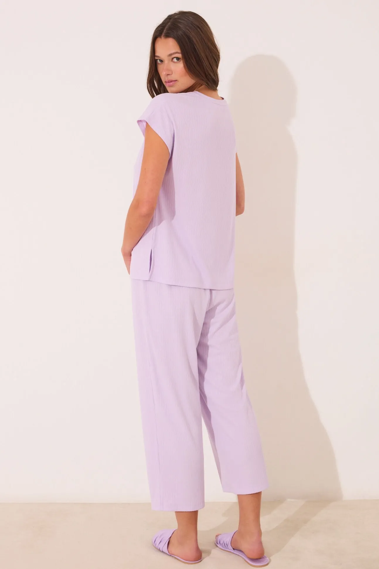 Pijama capri canelado de viscose