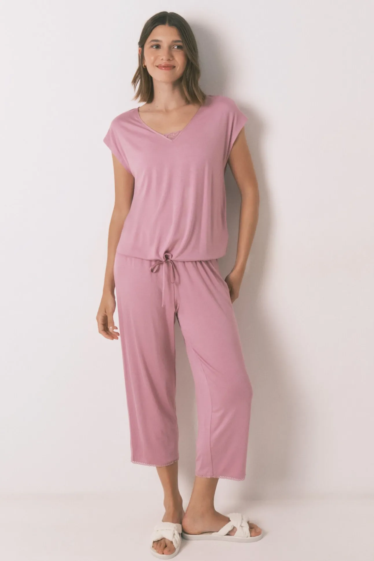 Pijama Capri de viscose rosa com soft touch