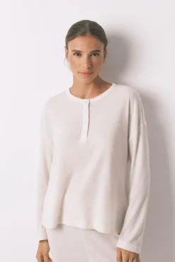 Pijama comprido branco com textura waffle