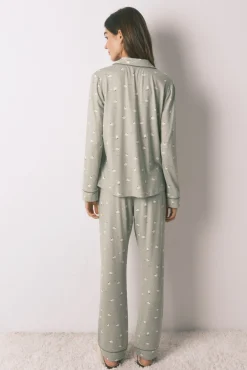 Pijama comprido camiseiro com ovelhas