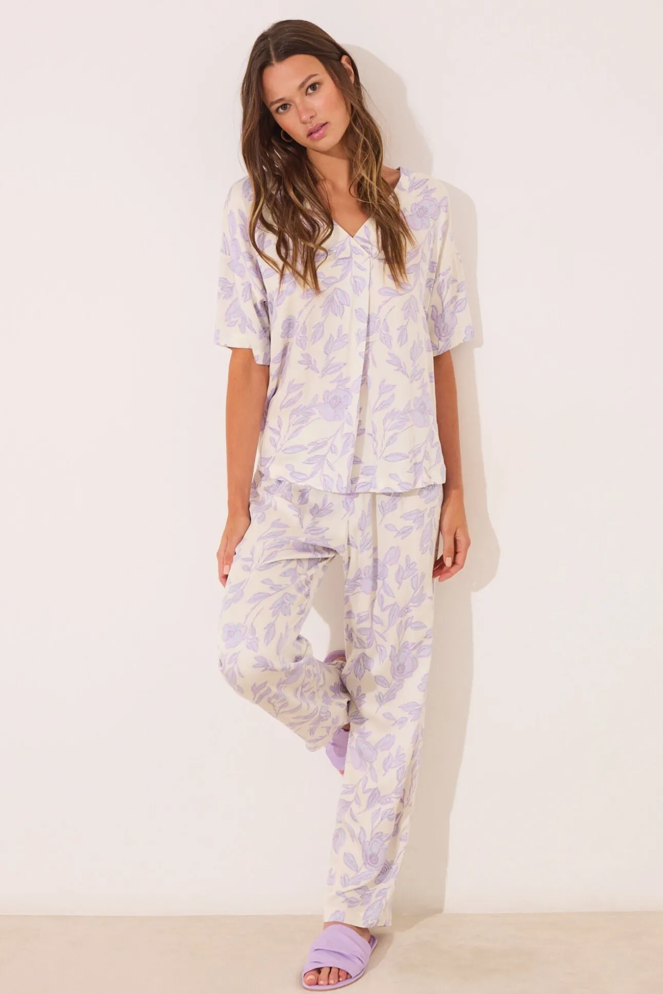 Pijama comprido longo de viscose estampado