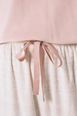 Pijama comprido polar suave rosa