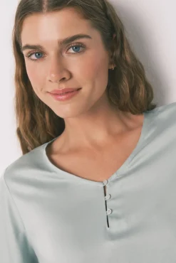 Pijama de cetim viscose floral verde