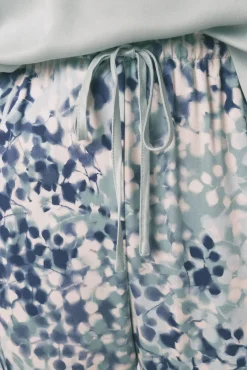 Pijama de cetim viscose floral verde