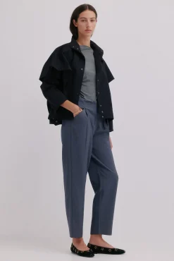 Piper. Calça de laçada