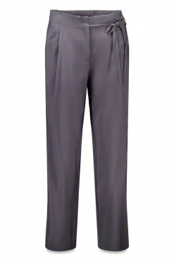Piper. Calça de laçada