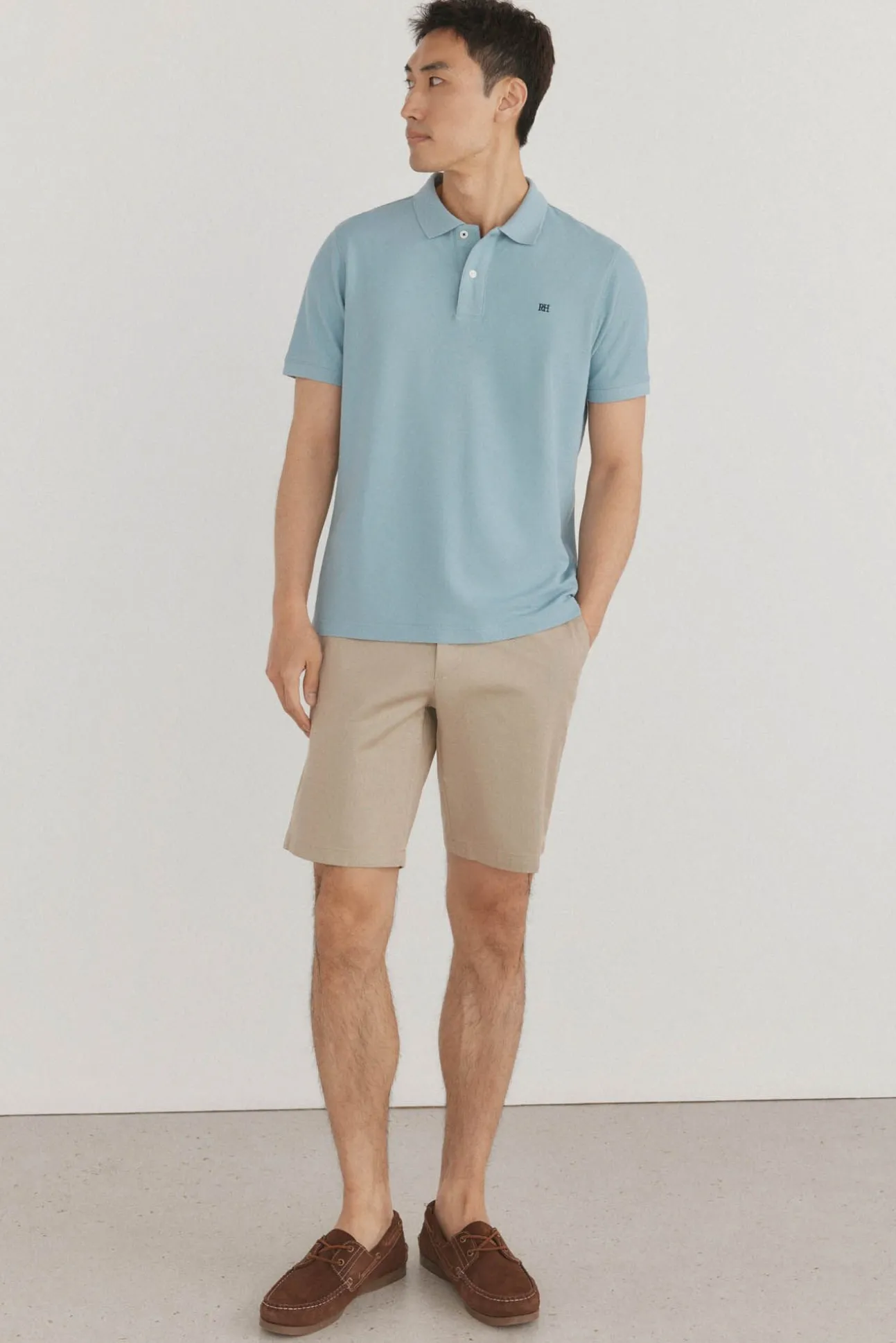 Polo básico regular em piqué