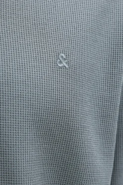 Polo de corte regular