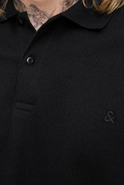 Polo de corte regular