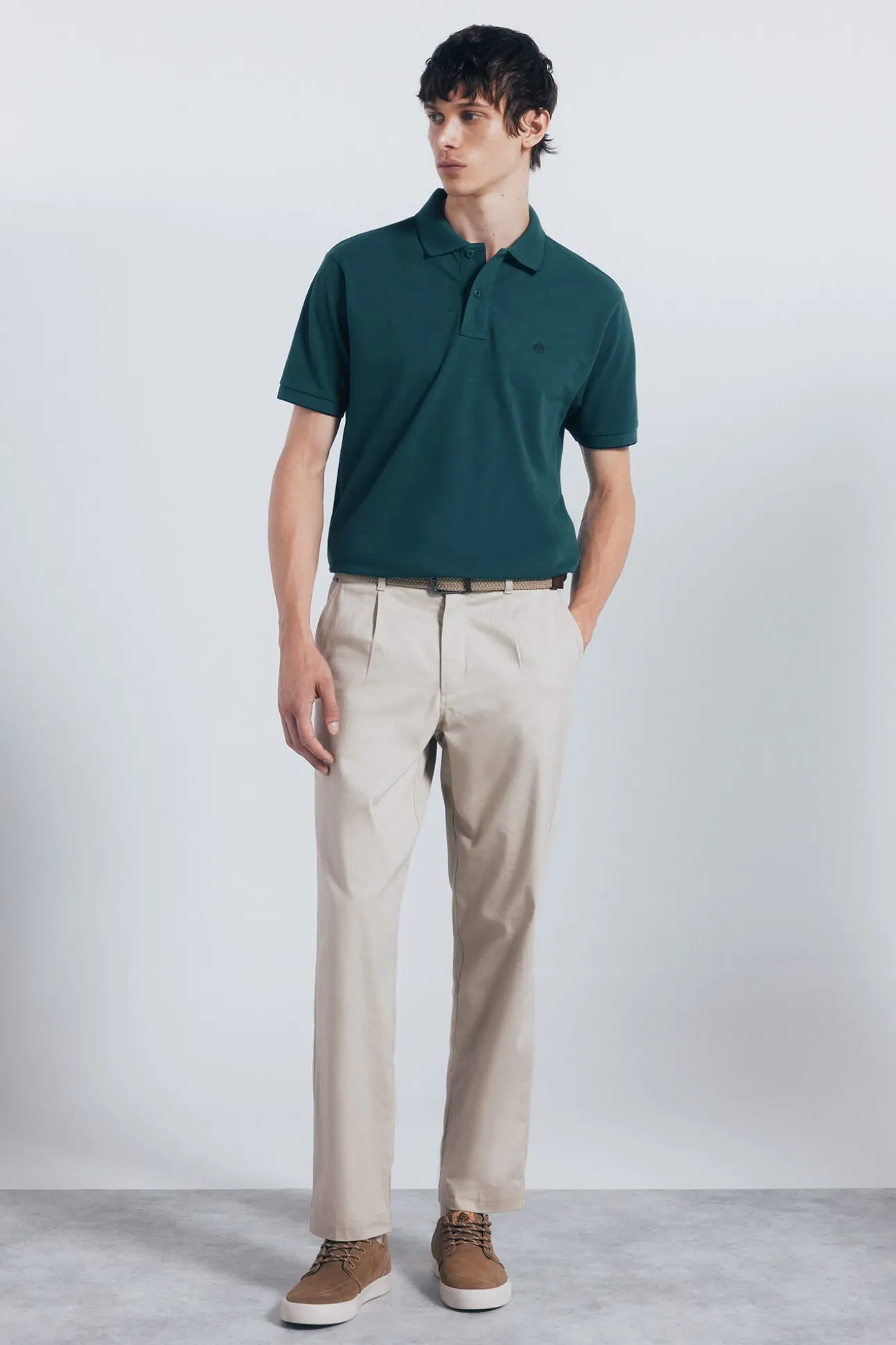 Polo piqué chique com gola canelada de corte regular