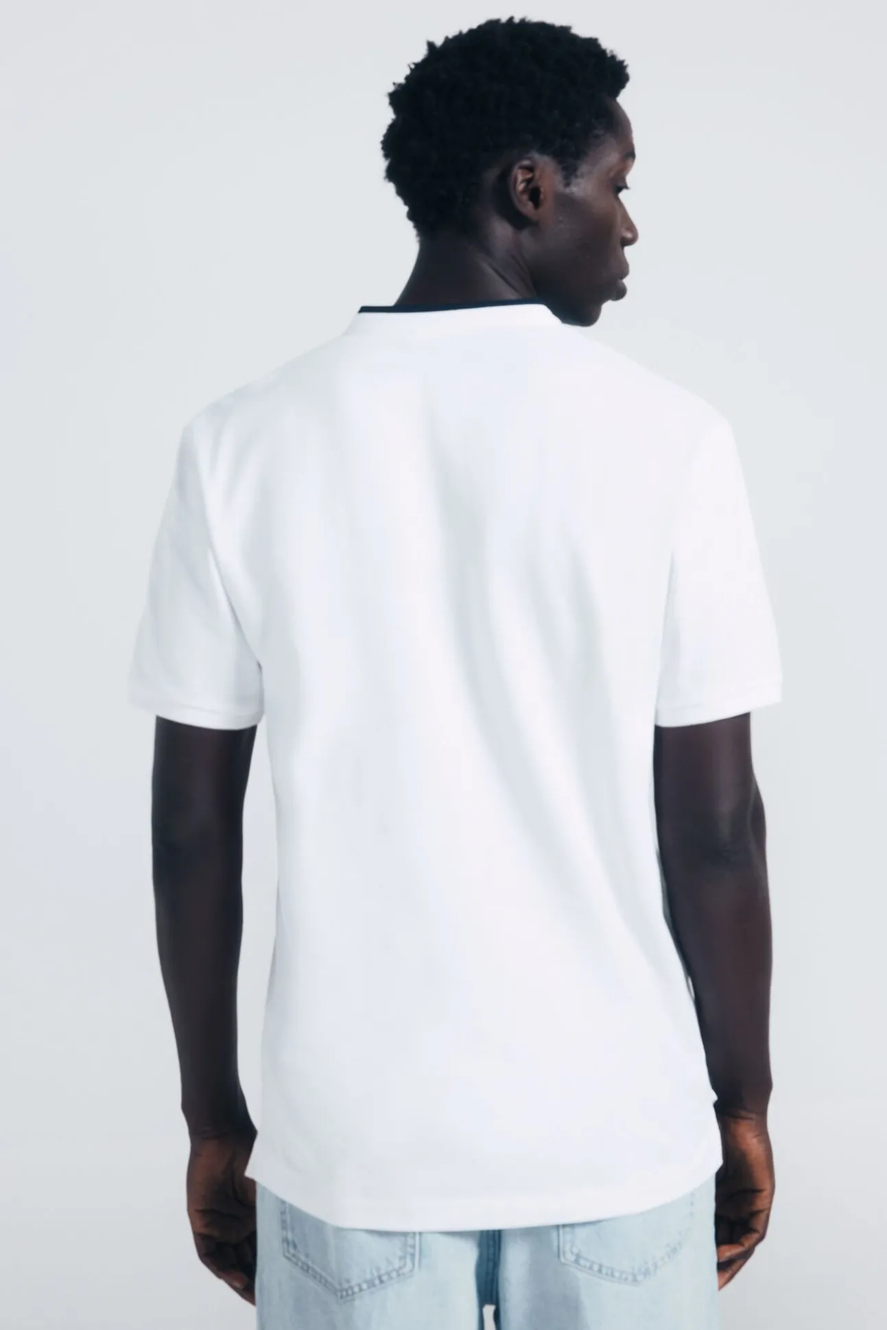 Polo piqué gola mao slim fit