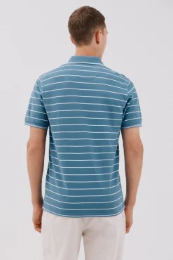 Polo às riscas