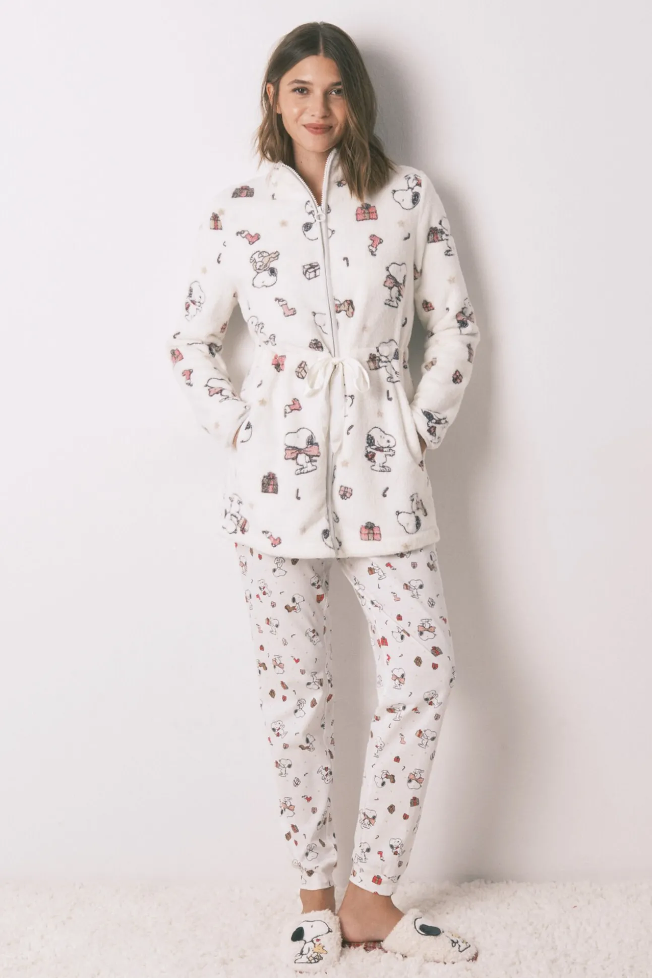 Robe polar curto branco com estampado do Snoopy