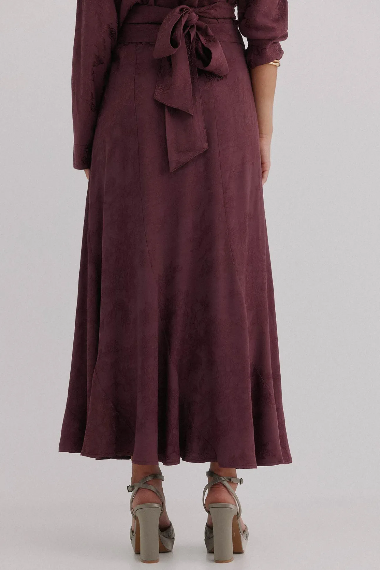 Romina. Saia jacquard