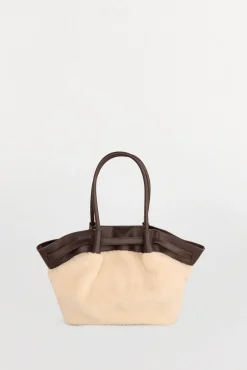 Saco de compras combinado em pele de carneiro