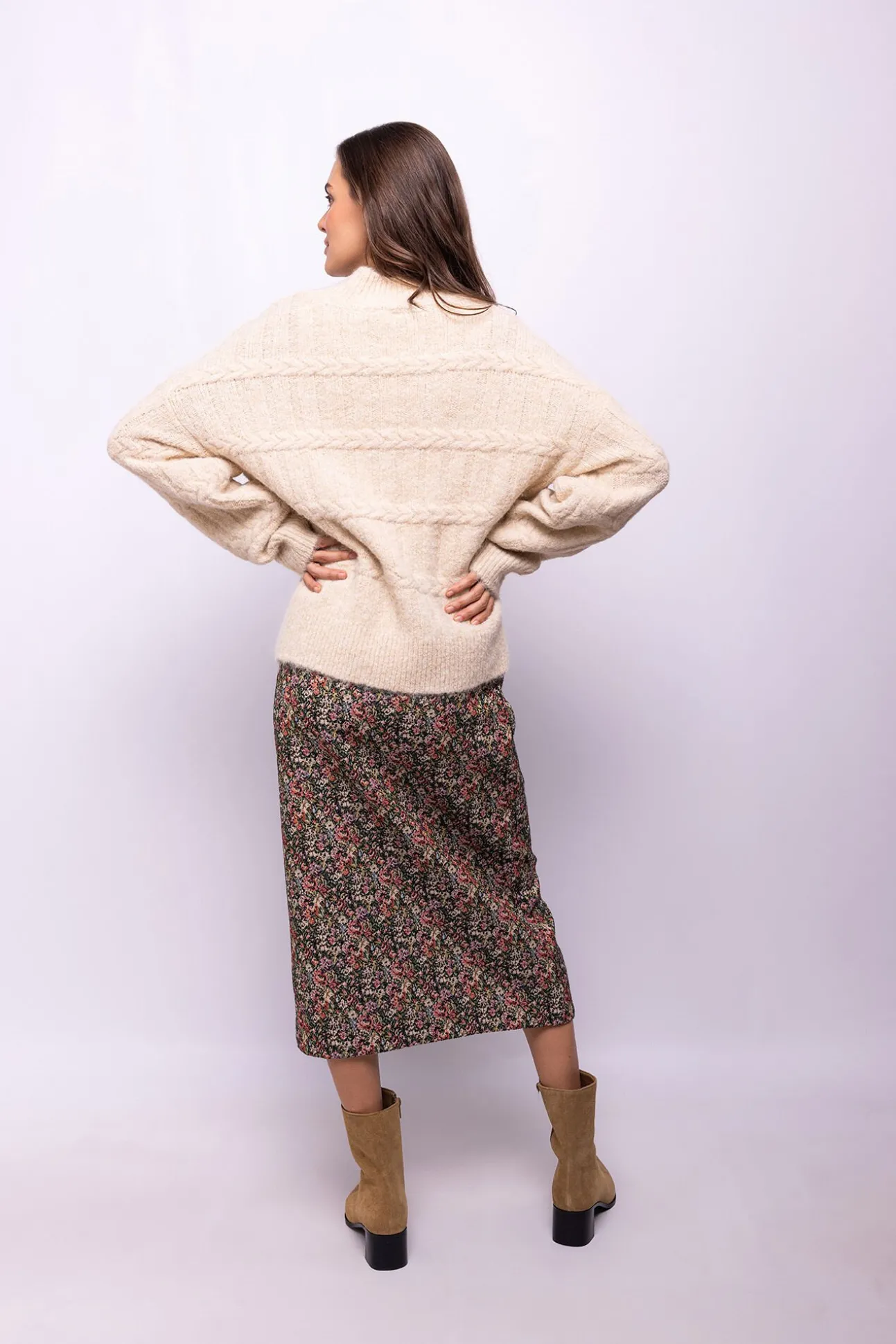 Saia estampada em jacquard