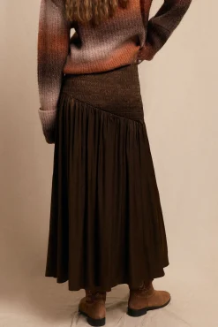 Saia midi acetinada
