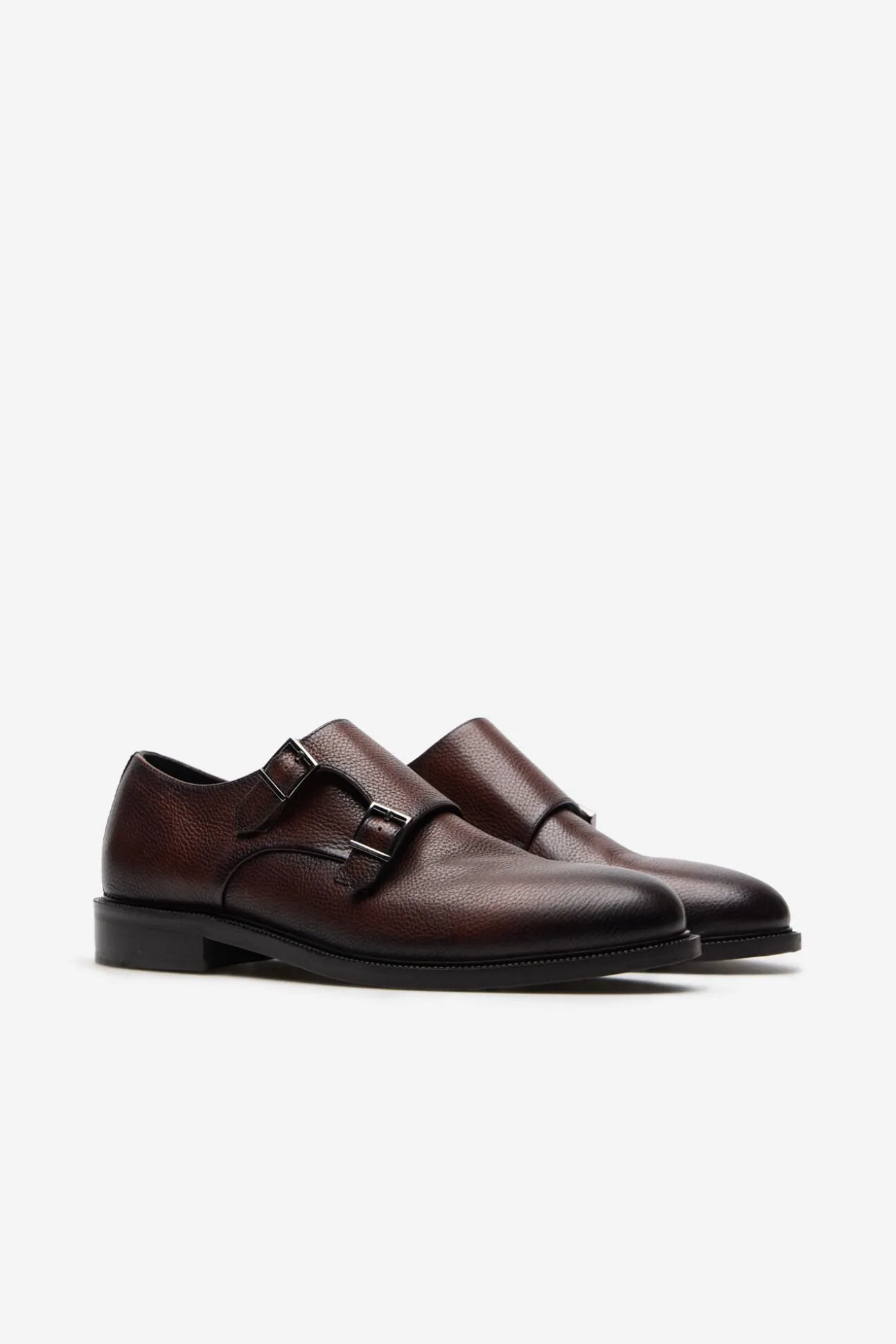 Sapato elegante 2 fivelas