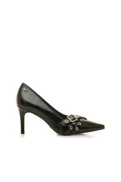 Sapatos de salto