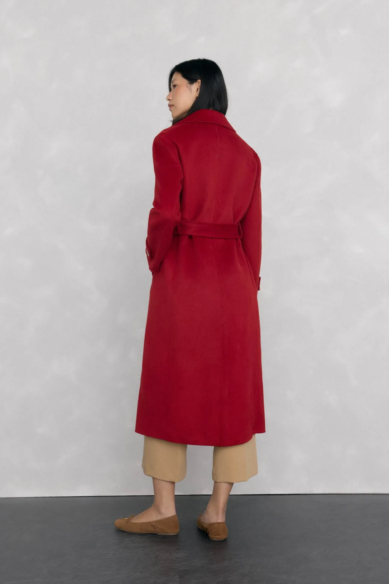 Sobretudo longo de dois trench