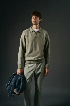 Suéter de lã com gola polo