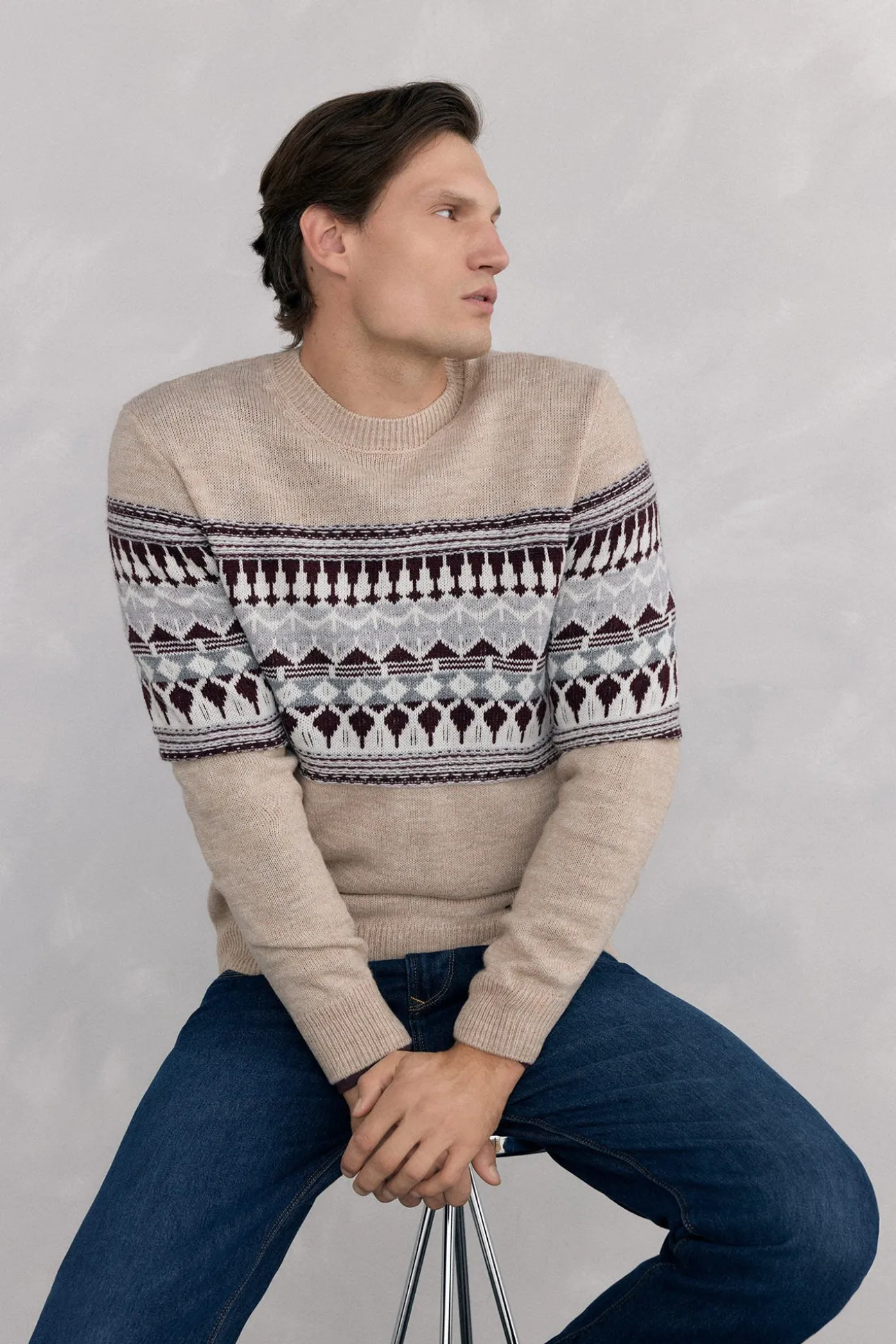 Suéter de natal com lã e alpaca, gola caixa