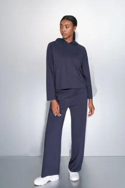 Sweatshirt azul escuro com toque suave