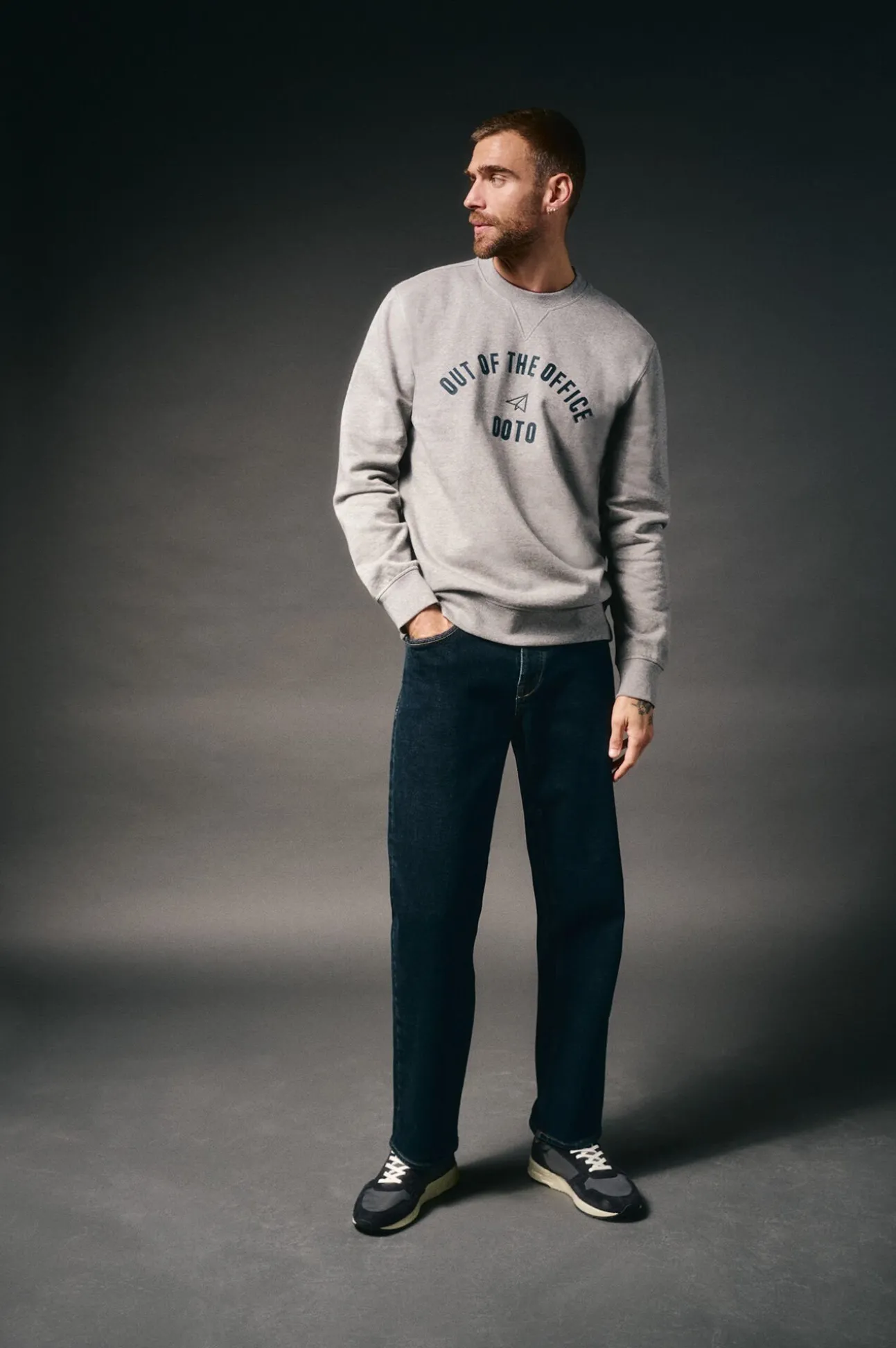 Sweatshirt caixa logo