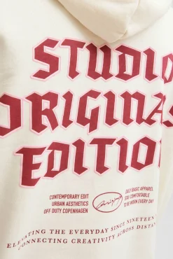 Sweatshirt capuz do estúdio