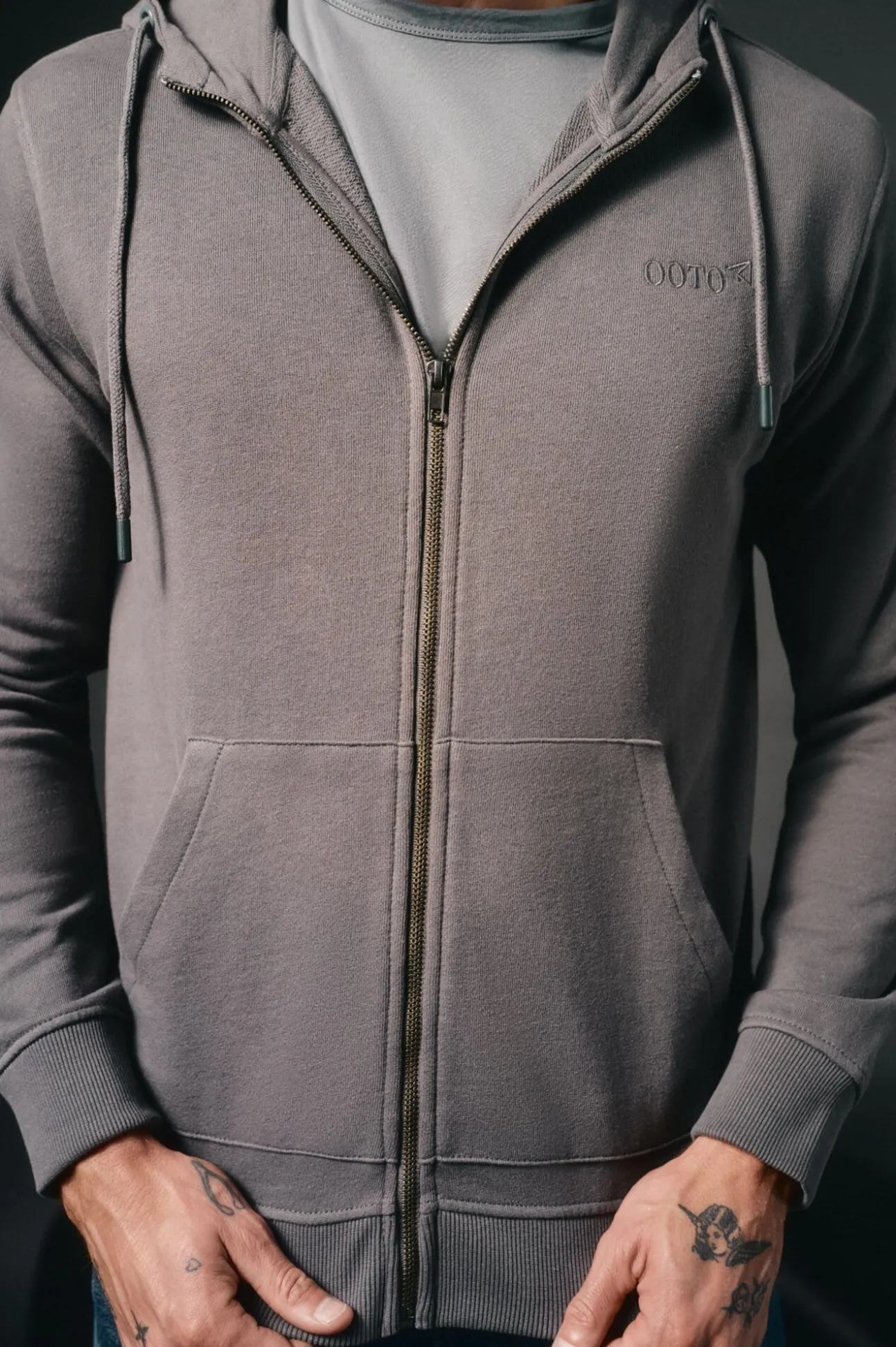 Sweatshirt com capuz
