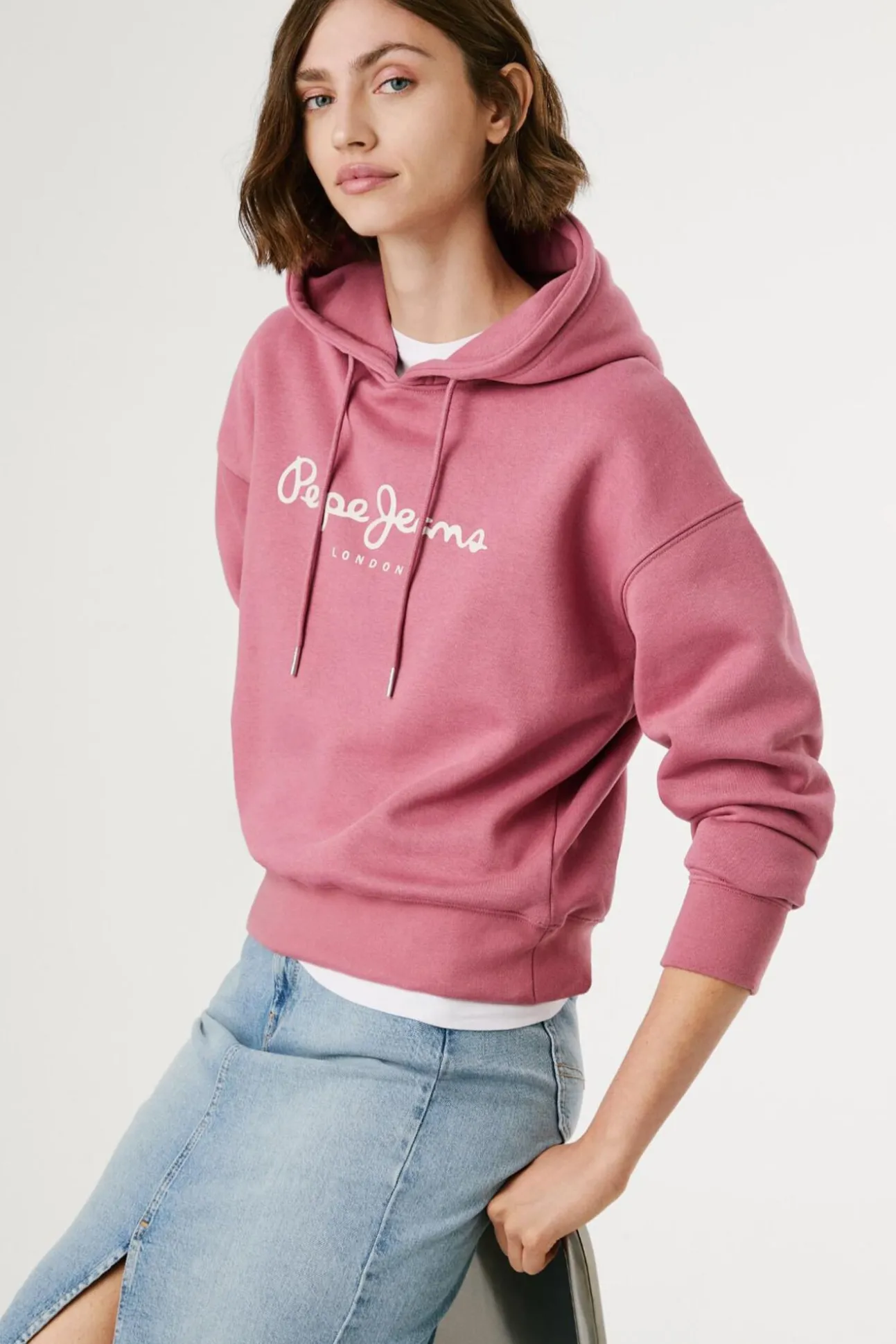 Sweatshirt com capuz e logotipo