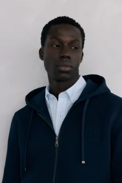 Sweatshirt com capuz em tecido técnico