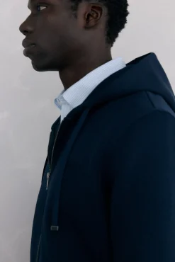 Sweatshirt com capuz em tecido técnico