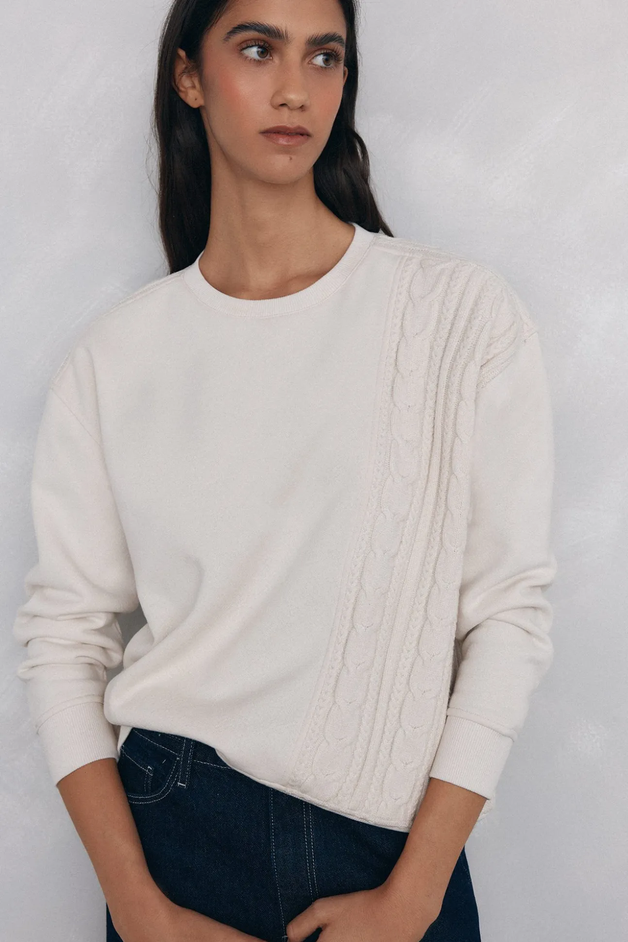 Sweatshirt com detalhe trançado