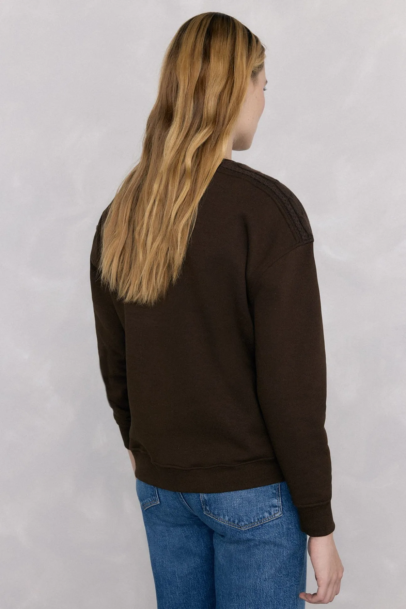 Sweatshirt com detalhe trançado