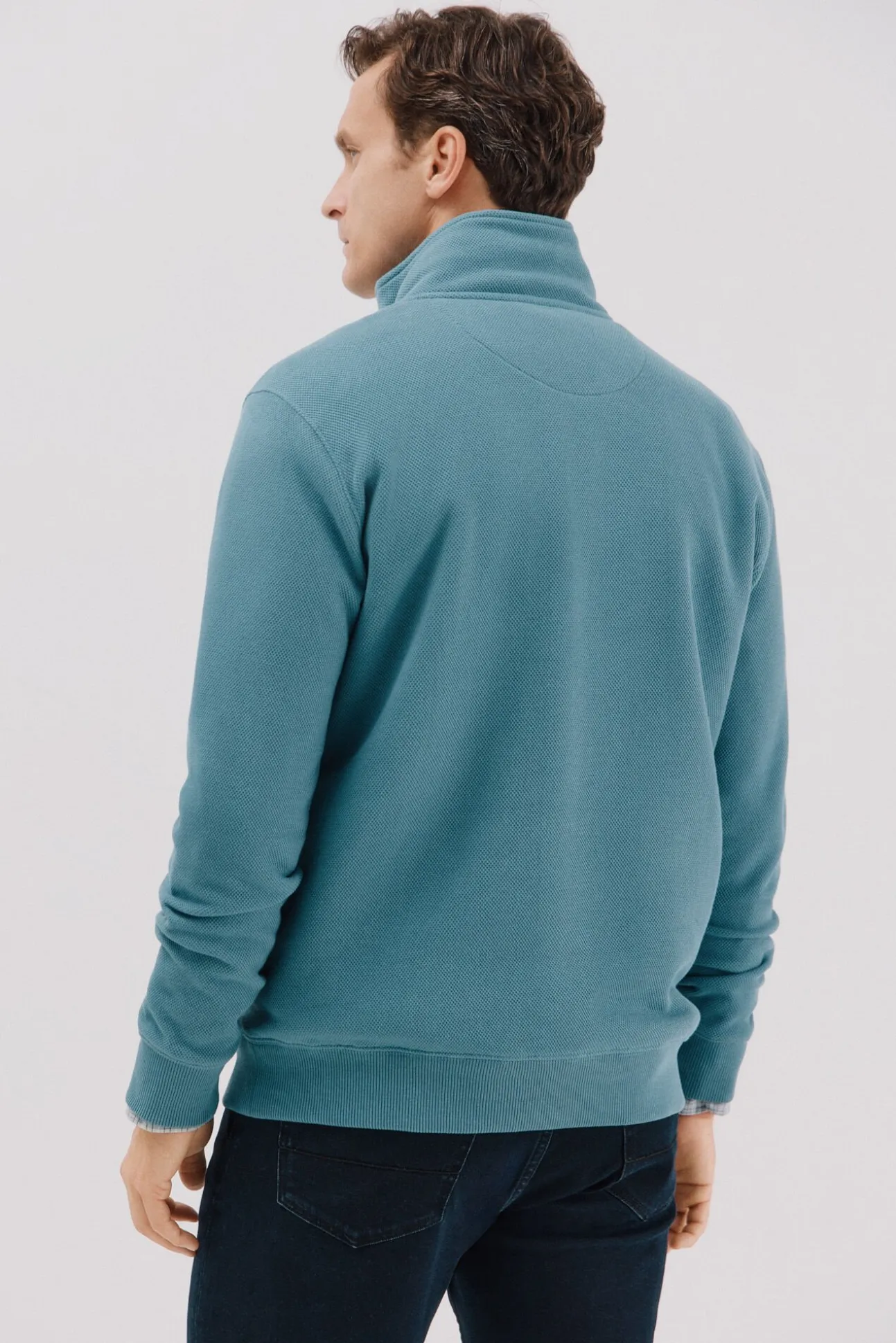 Sweatshirt com gola e fecho-éclair
