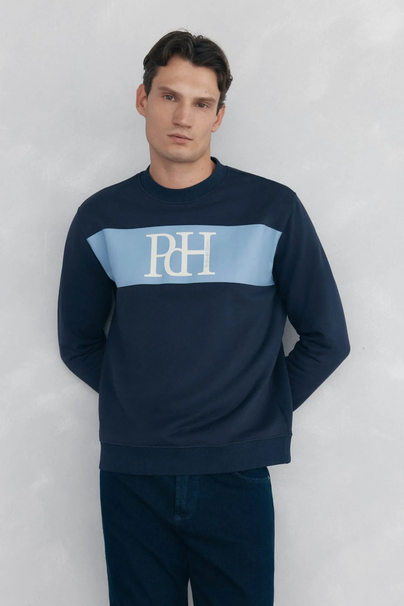 Sweatshirt com logo