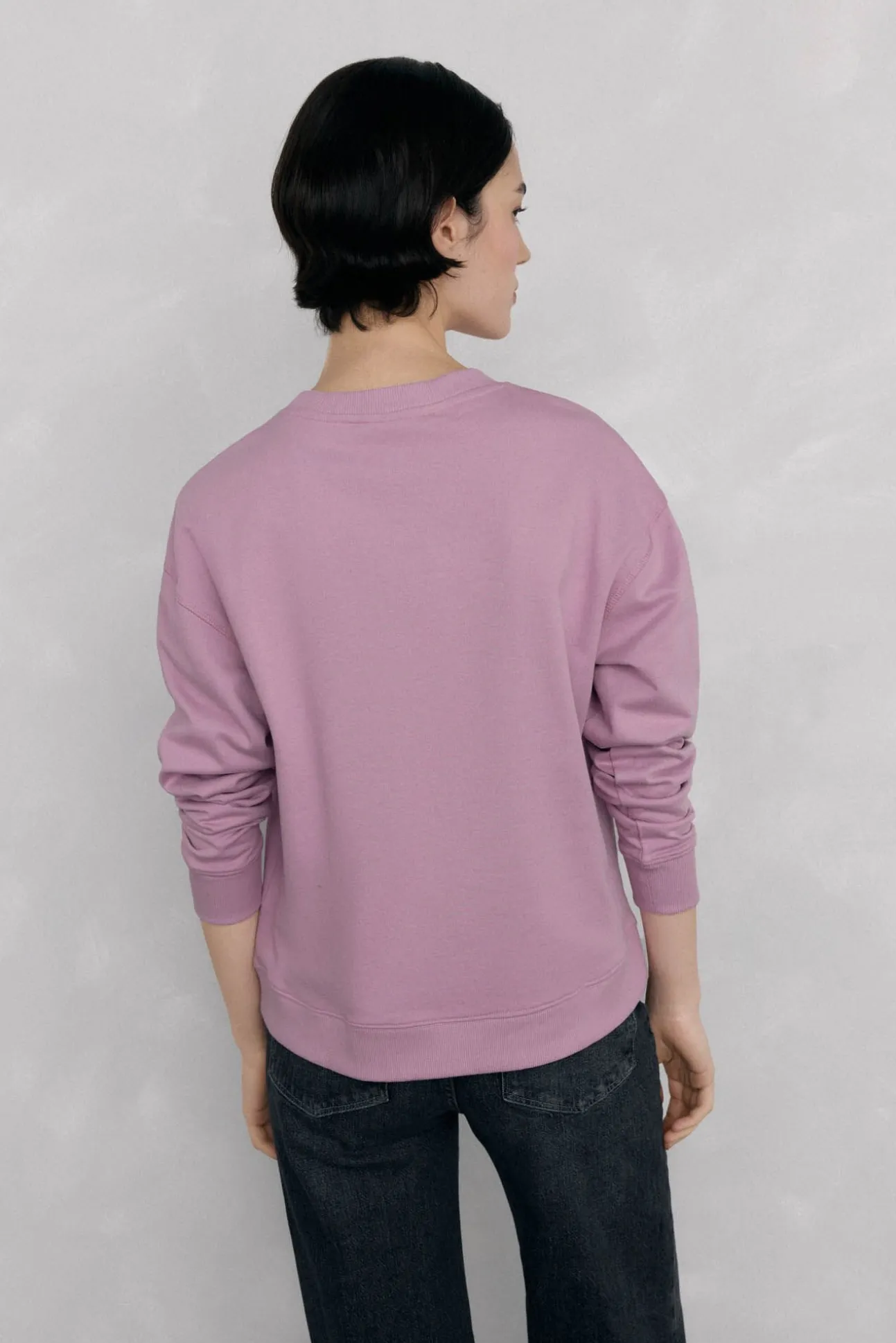 Sweatshirt com logo de strass