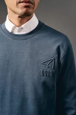 Sweatshirt com logo em relevo