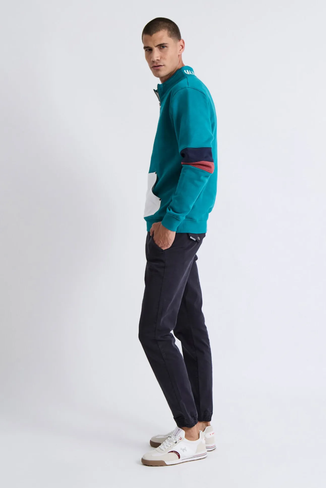 Sweatshirt com manga multicolorida