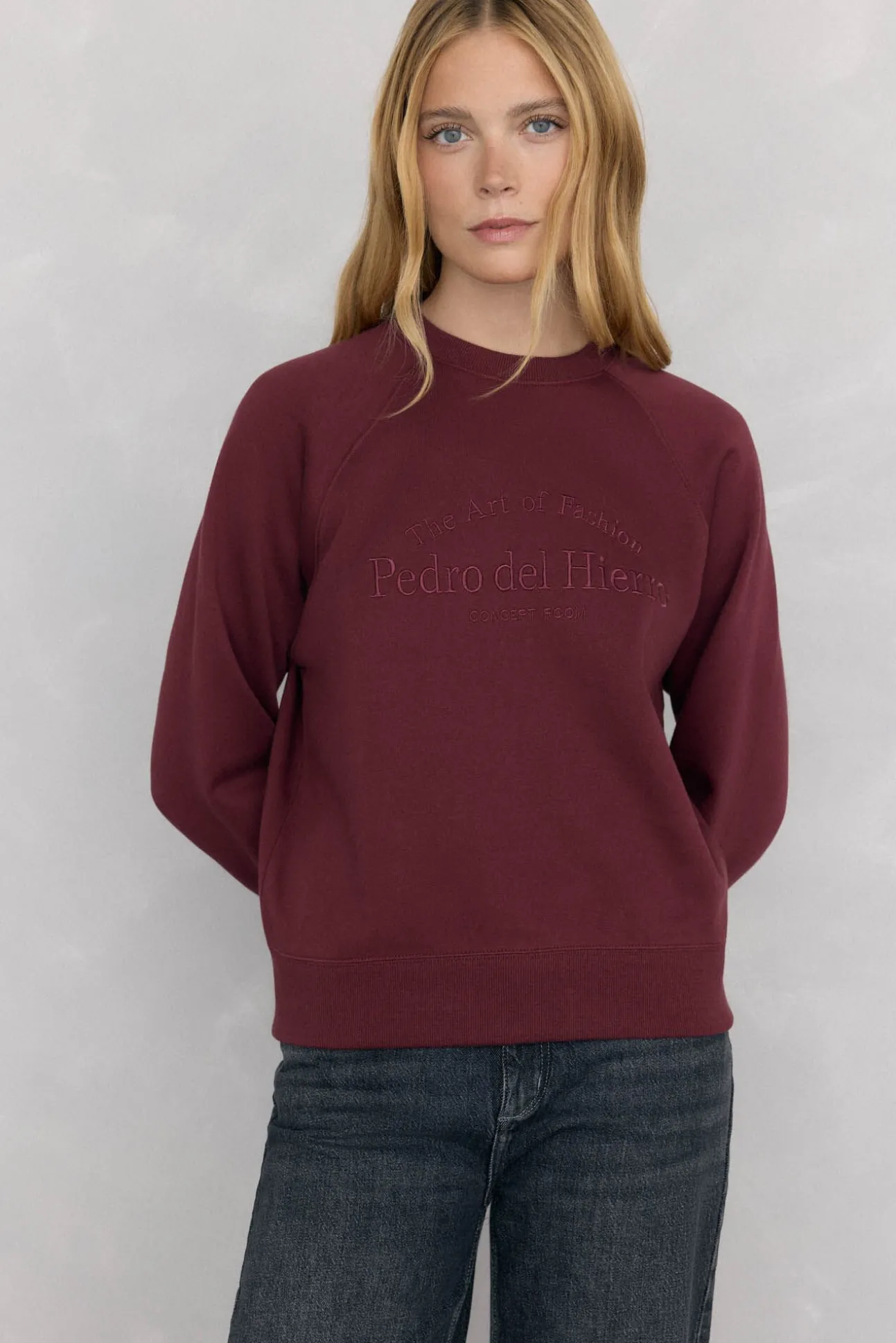 Sweatshirt logo bordado