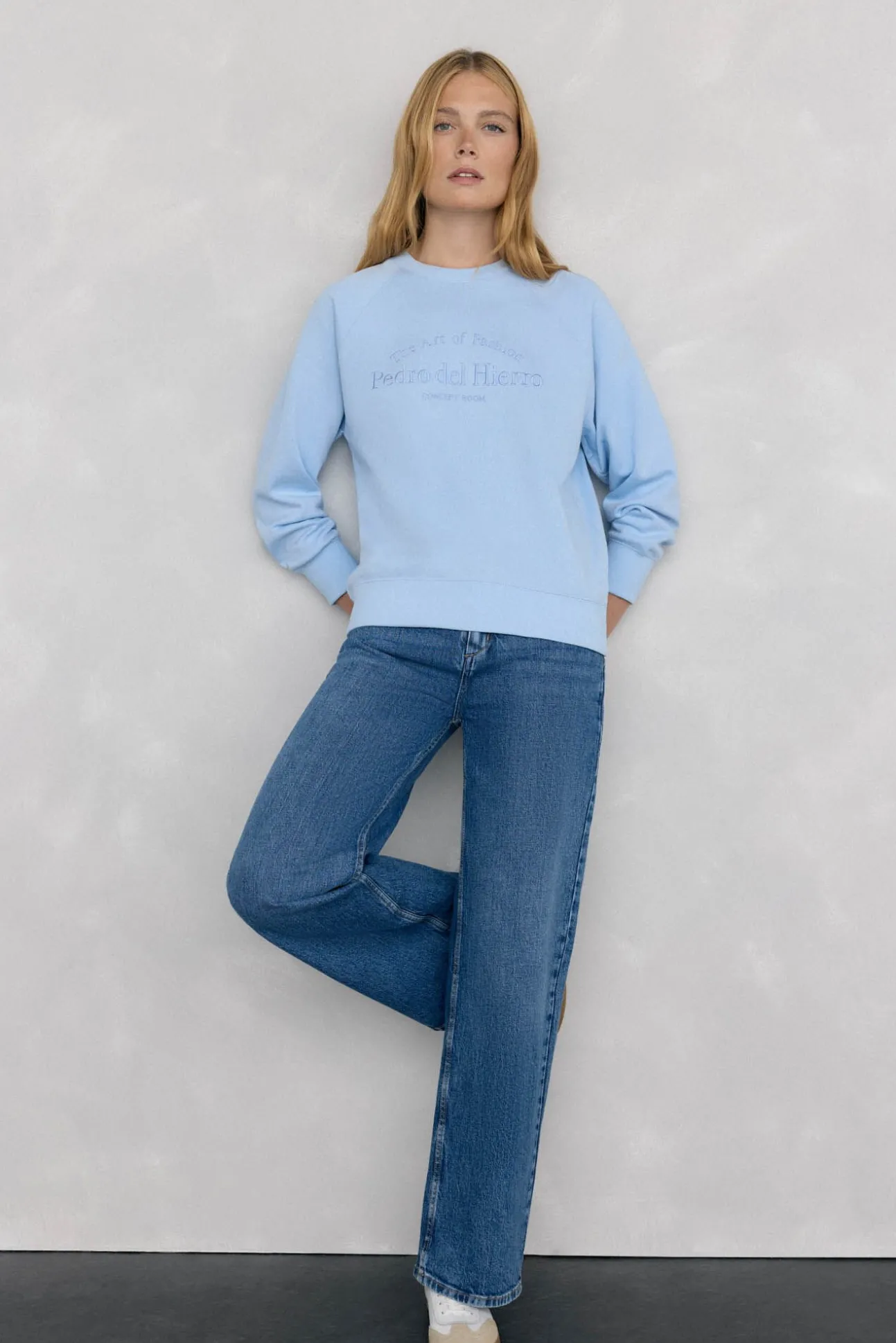 Sweatshirt logo bordado