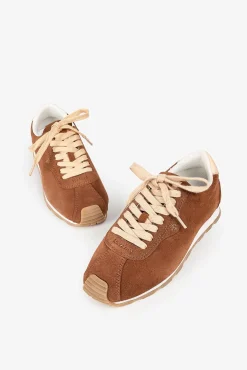Tênis esportivo feminino Kira Croute