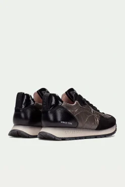Tênis esportivo KANSAS com cadarço de nylon elástico