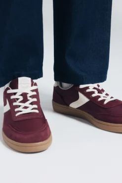 Tênis estilo retrô