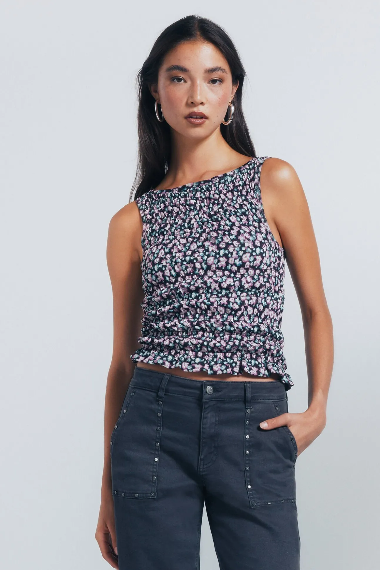 Top floral ajustado