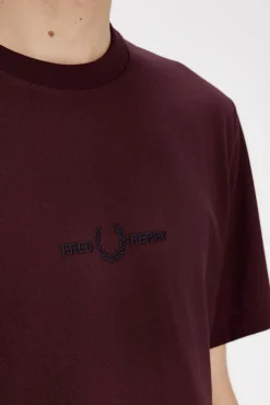 T-shirt bordada