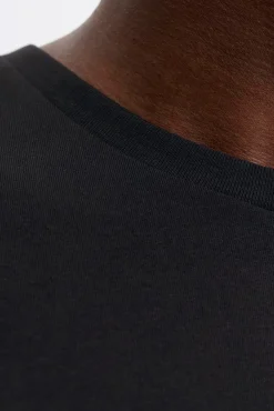 T-shirt básica com logo
