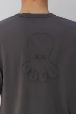 T-shirt com logo trançado