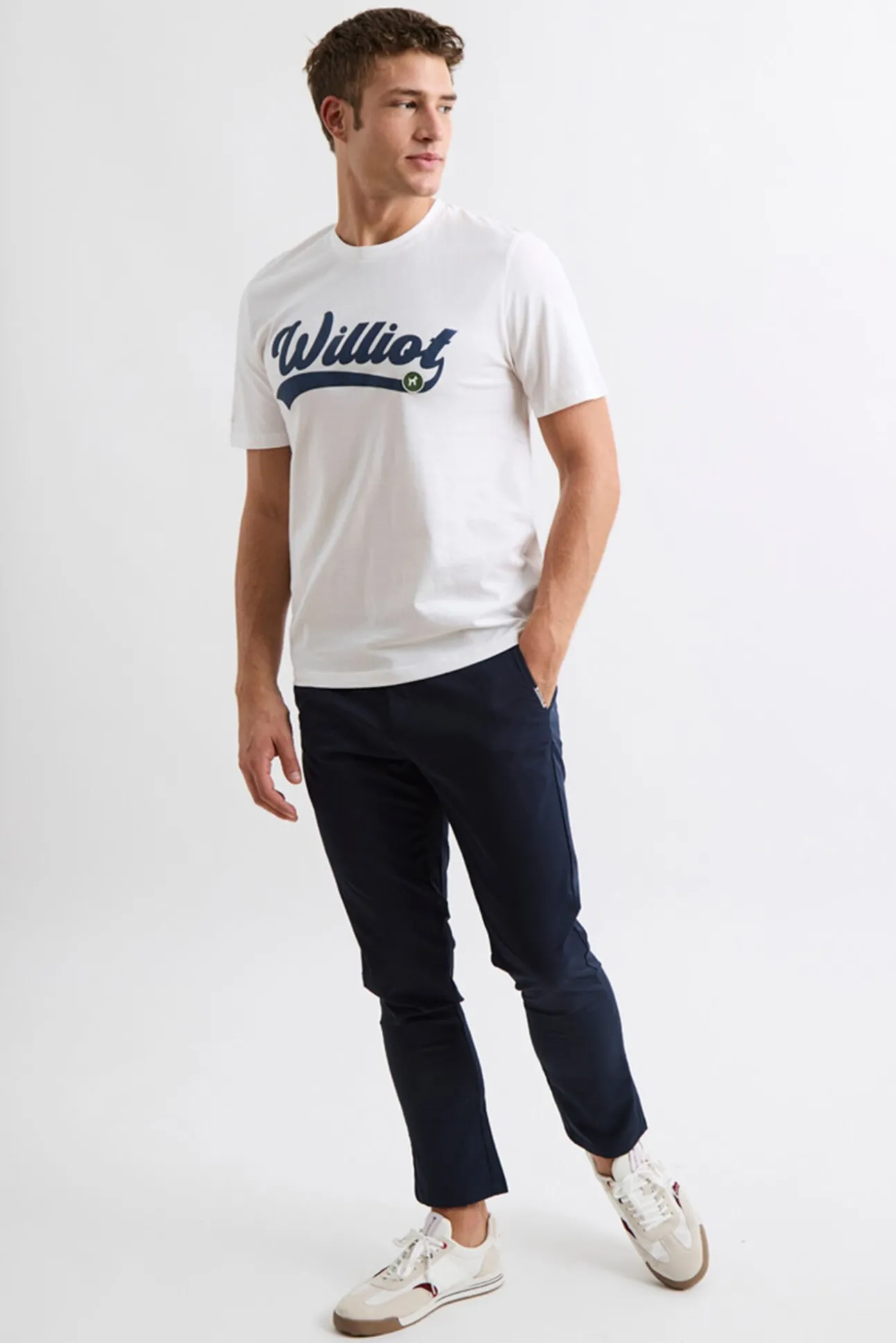 T-shirt com logo vintage